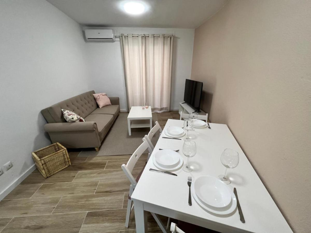 Apartamenticos Libertad I Saragoça Exterior foto